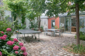 Magnifique maison, cour arborée
